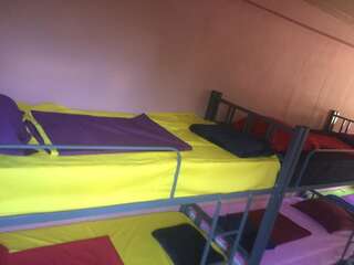 Хостелы Eco Кутаиси Кровать в общем 8-местном номере-4